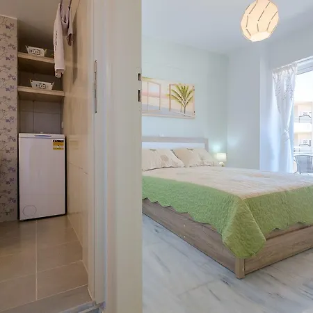 Apartament Cute Flat Next To Venetian Port Steps From Beach *